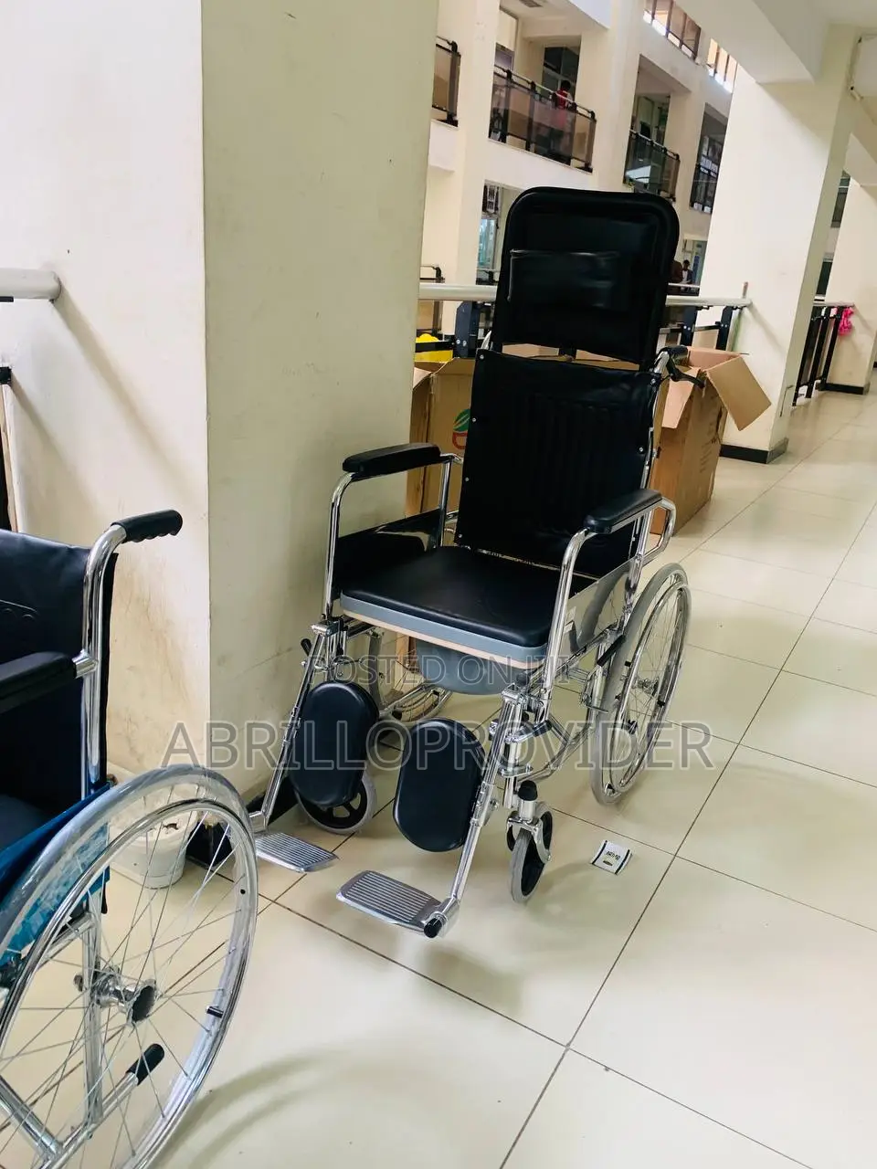 Smart Multipurpose Commode Wheelchair'reclining Wheelchair