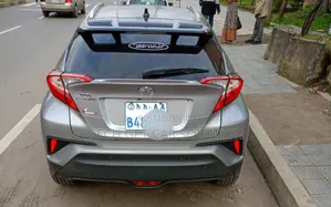 Toyota C-HR 2017 Silver