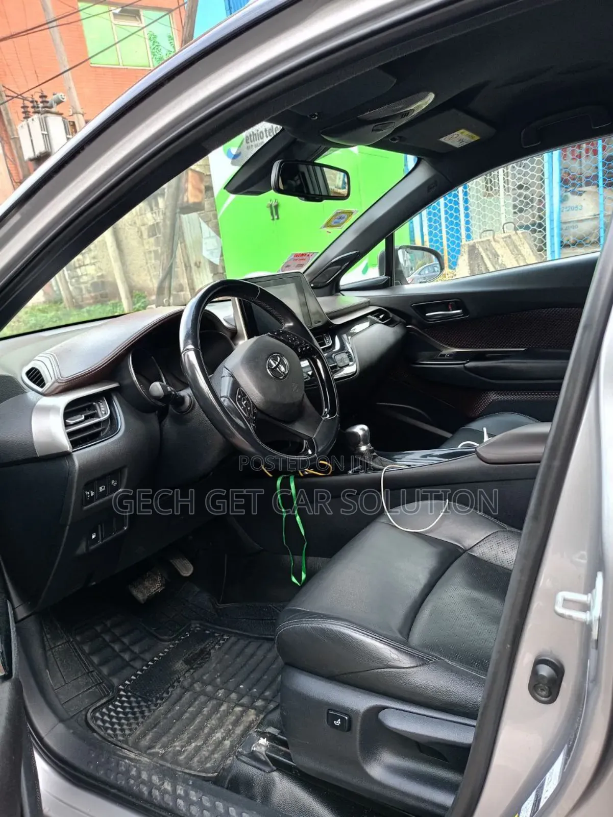 Toyota C-HR 2017 Silver