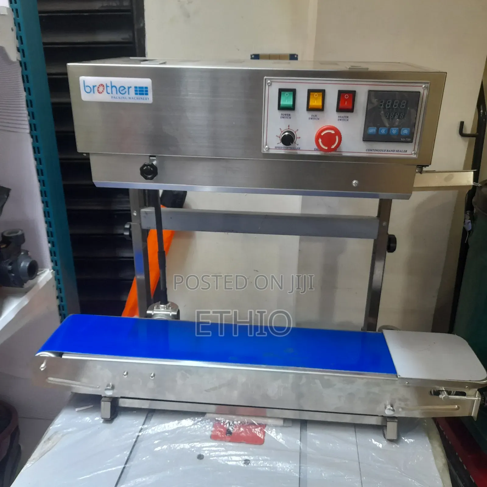 Pouch Sealing or Packaging Machines