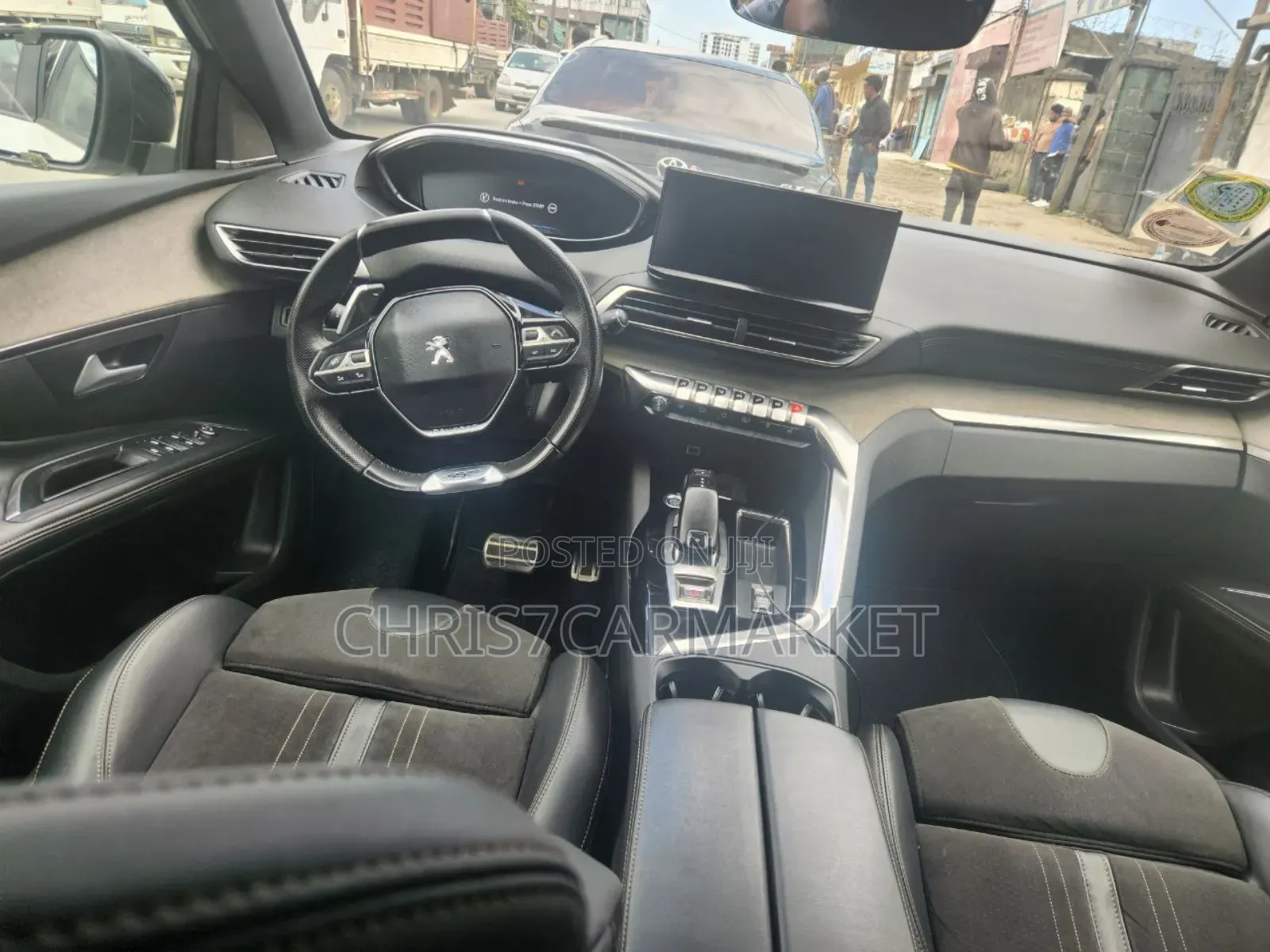 Peugeot 5008 2022 White