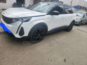 Peugeot 5008 2022 White