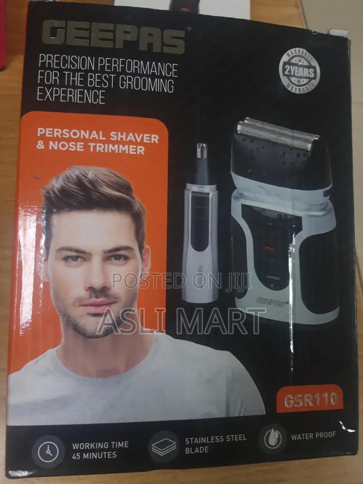  Geepas 2 in Men's Rechargeable Shaver With Nose Trimmer