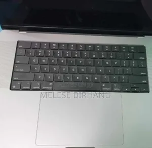 New Laptop Apple MacBook Pro M1 16GB Apple M1 Pro SSD 512GB