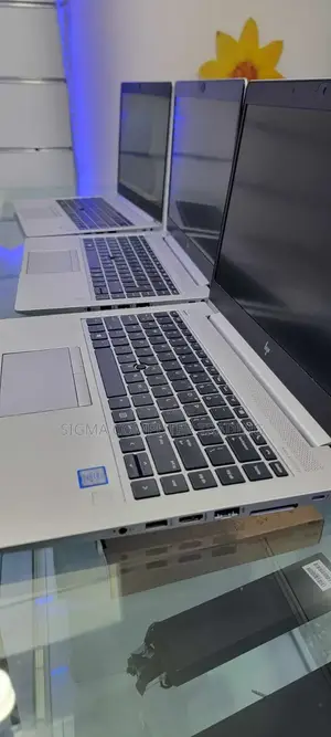 Photo - New Laptop HP EliteBook 840 16GB Intel Core I5 SSD 512GB