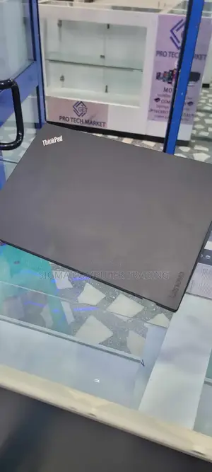 Photo - New Laptop Lenovo ThinkPad Yoga 16GB Intel Core I7 SSD 256GB