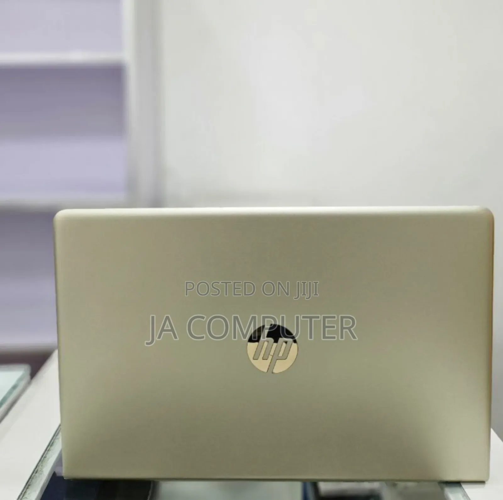 New Laptop HP Pavilion 15 8GB Intel Core I5 SSHD (Hybrid) 750GB