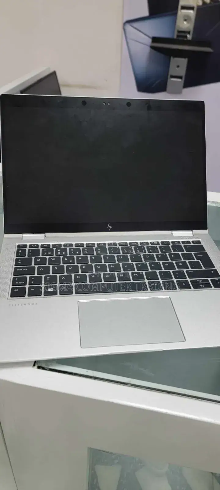 New Laptop HP EliteBook 1030 16GB Intel Core I5 SSD 512GB