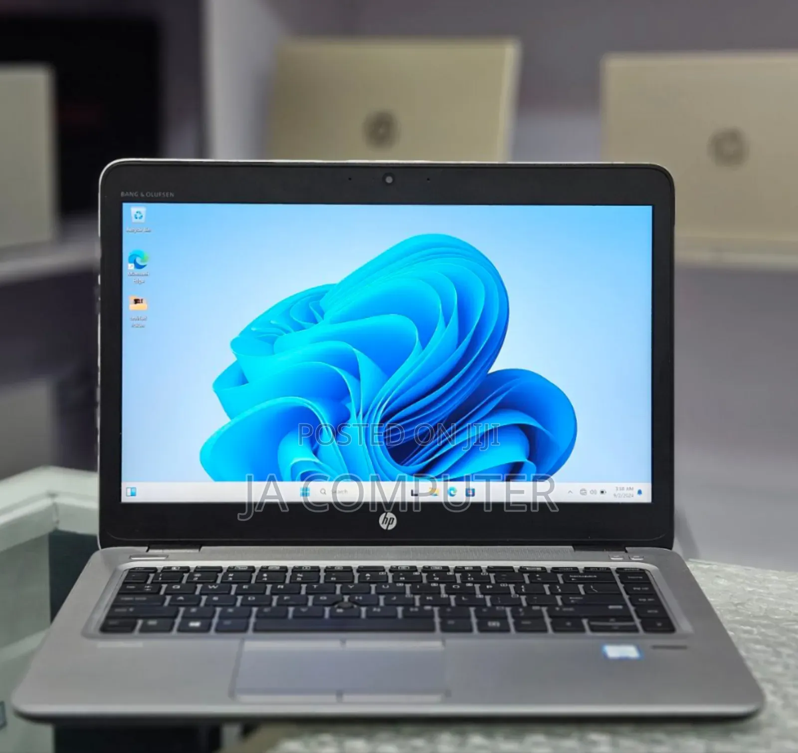 New Laptop HP EliteBook 840 G3 8GB Intel Core I5 SSHD (Hybrid) 640GB