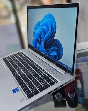 New Laptop HP ProBook 450 G8 8GB Intel Core I5 SSD 512GB