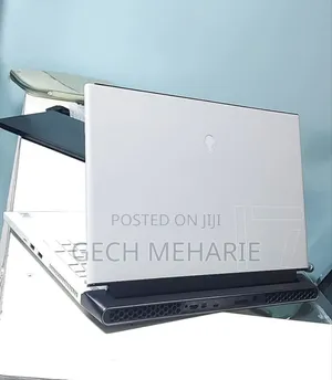 New Laptop Alienware M17x R2 16GB Intel Core I7 SSD 1T