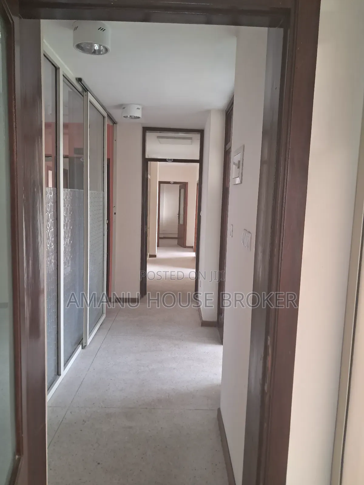Urgent Rent Building for Office, Hospital, NGO Near Old Airp