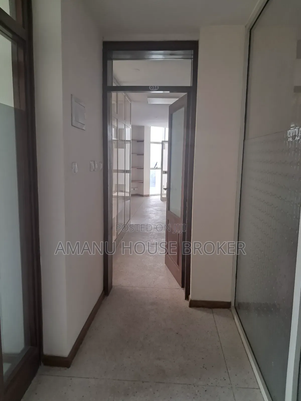 Urgent Rent Building for Office, Hospital, NGO Near Old Airp