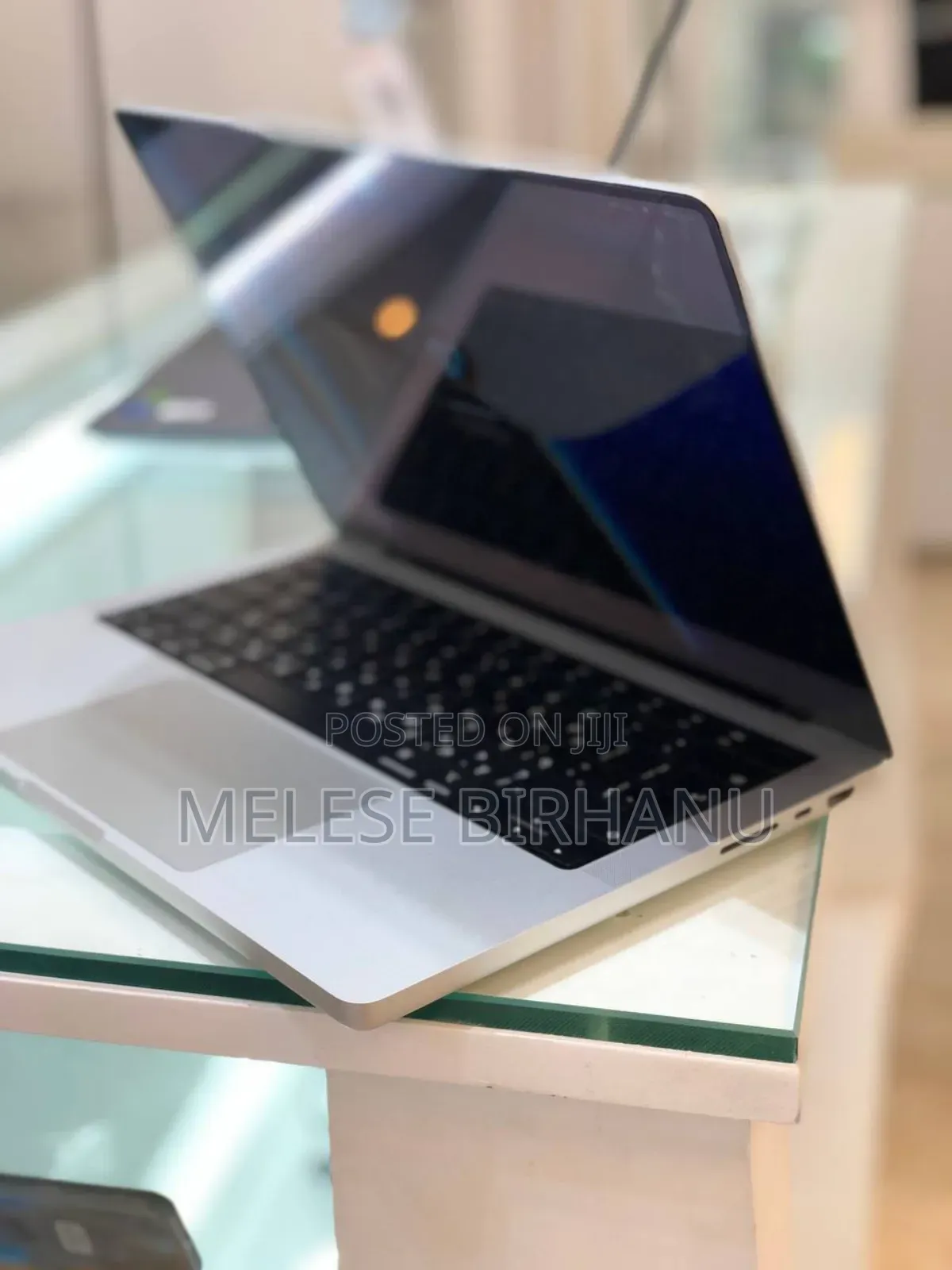 New Laptop Apple MacBook Pro 2021 M1 16GB Apple M1 Pro SSD 512GB