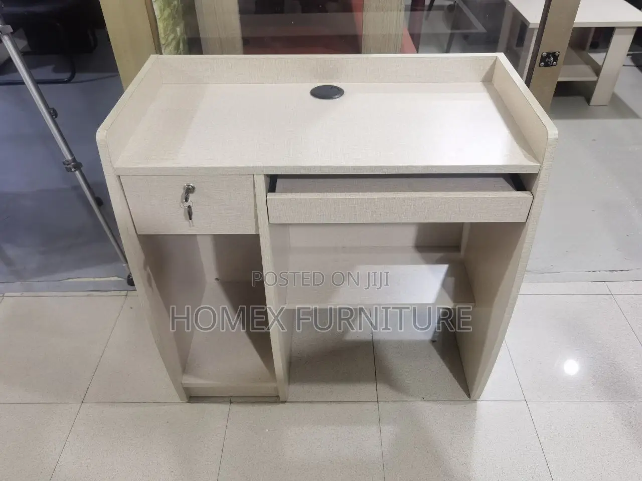 Office Furniture Table