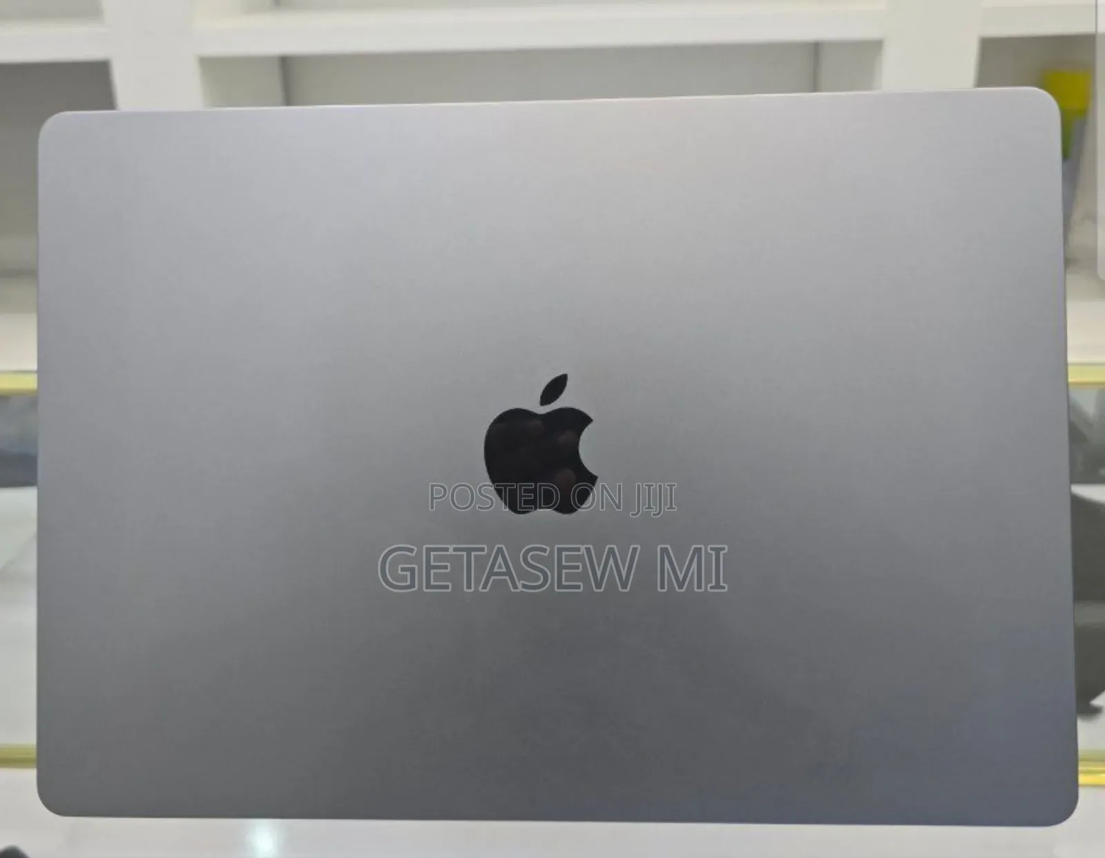 New Laptop Apple MacBook Air 2020 M1 8GB Apple M1 SSD 256GB