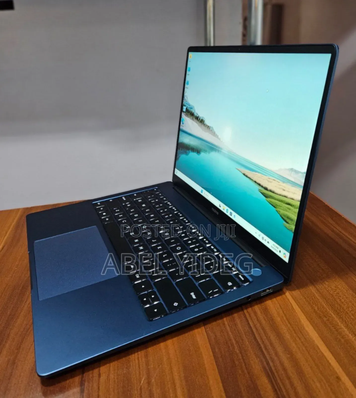 New Laptop 8GB Intel Core I5 SSD 512GB