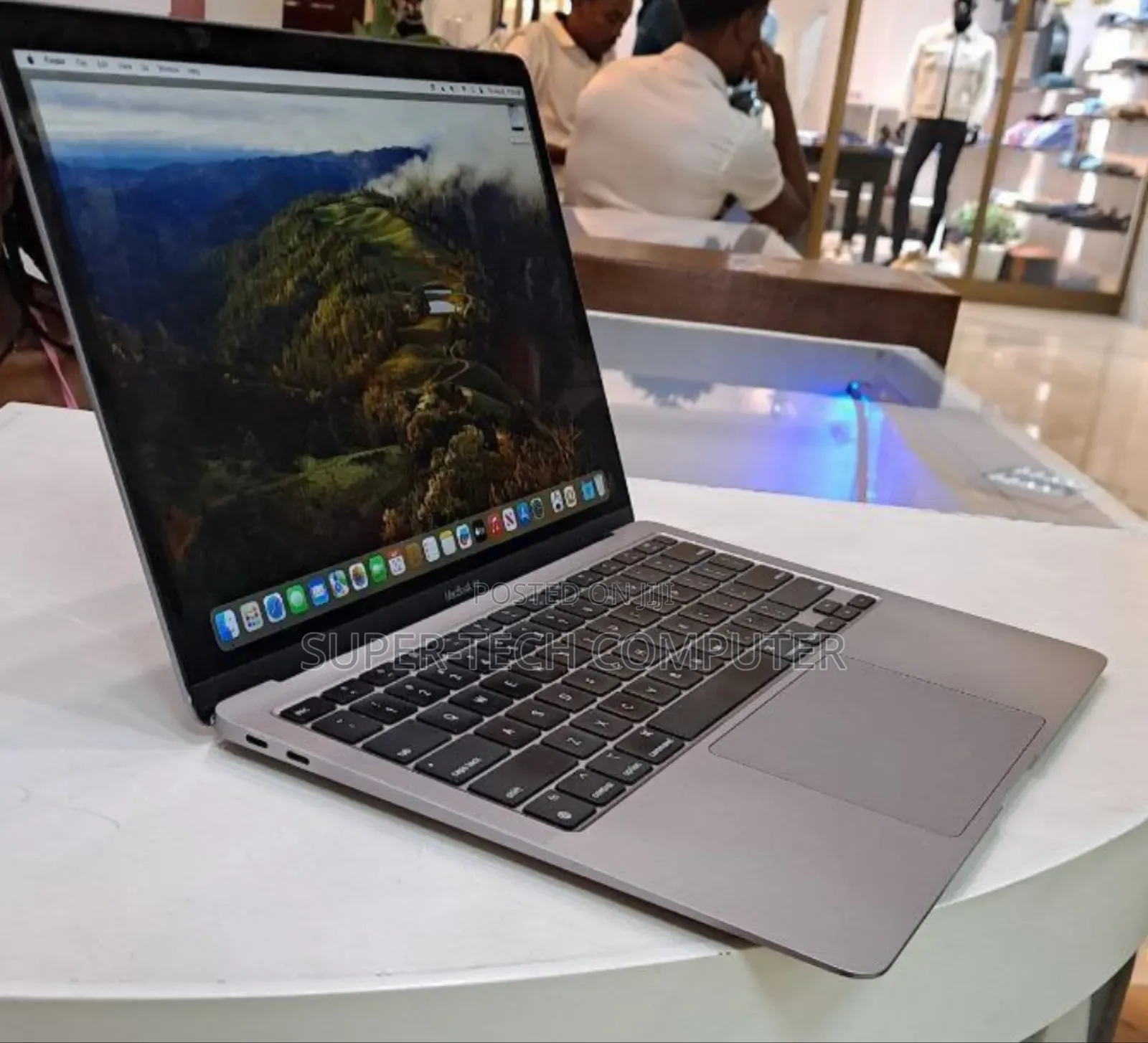 New Laptop Apple MacBook Air 2020 M1 8GB Apple M1 SSD 256GB