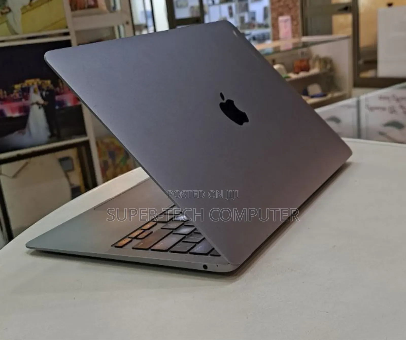 New Laptop Apple MacBook Air 2020 M1 8GB Apple M1 SSD 256GB