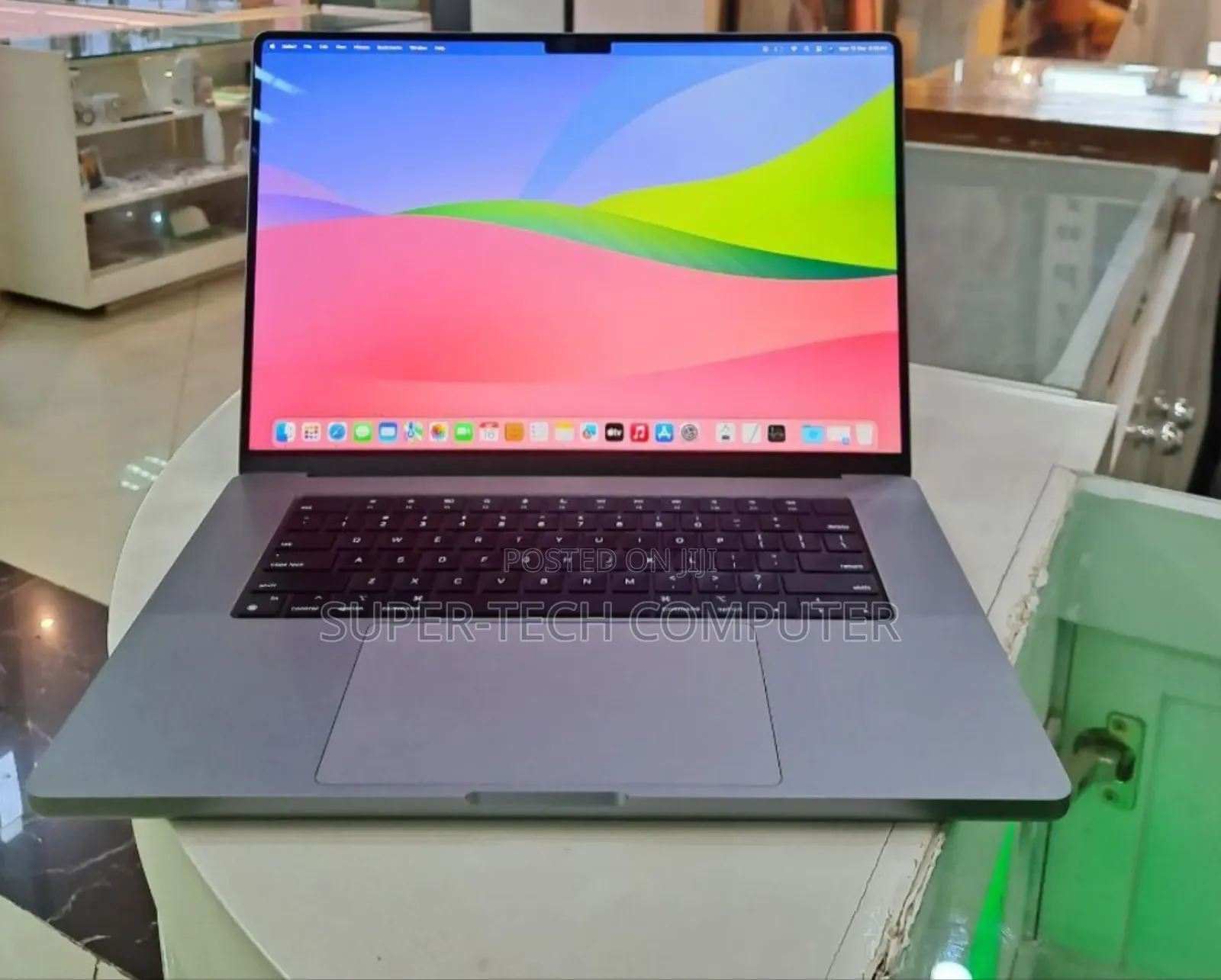 New Apple MacBook Pro 2023 M2 Pro 16-Inch 32GB Apple M2 SSD 512GB