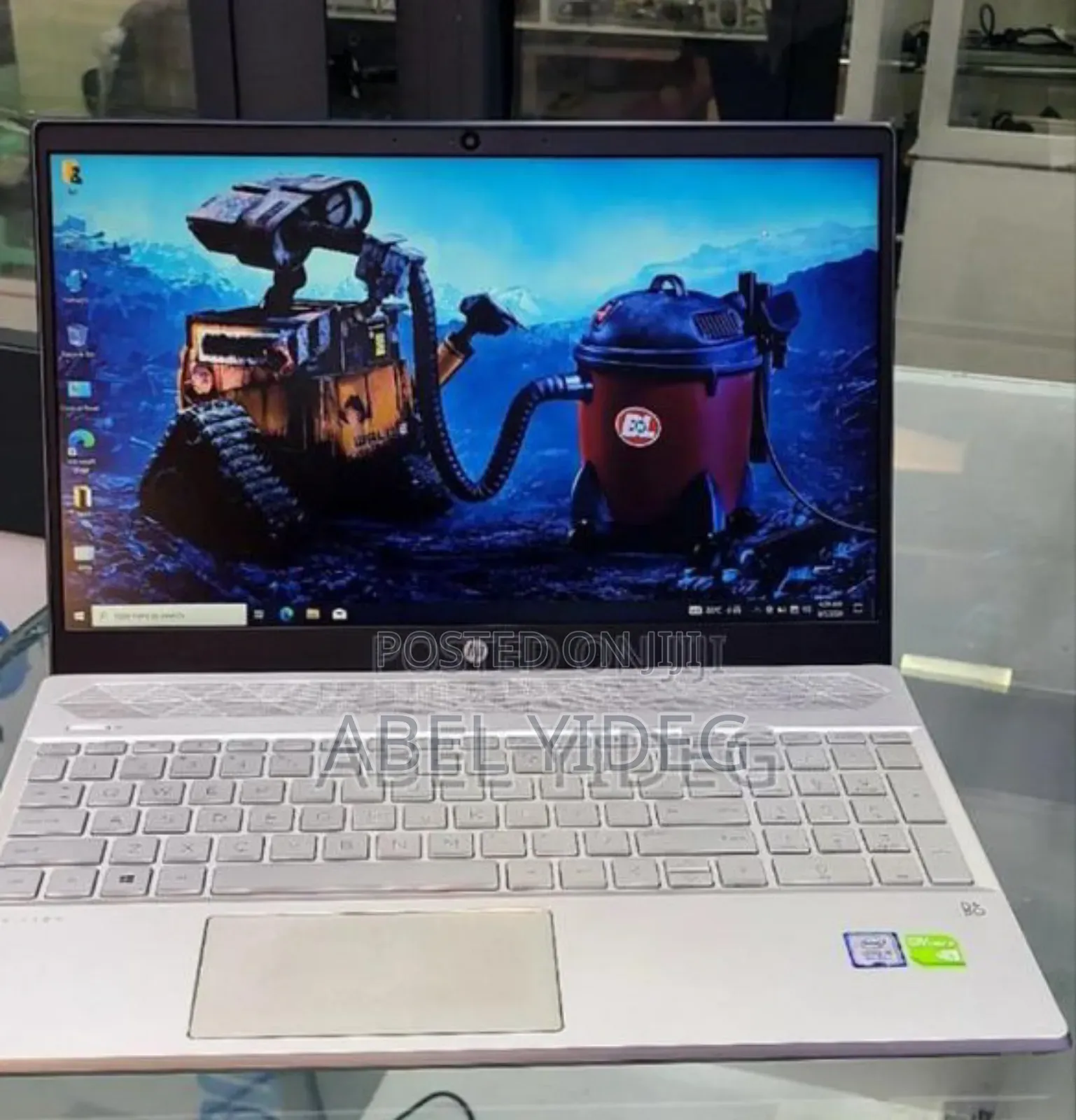 New Laptop HP Pavilion 15 8GB Intel Core i5 SSD 512GB