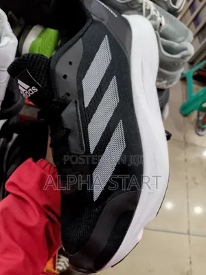 Photo - Adidsa Snaeker for High Quality Snaeker