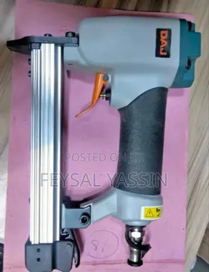 Daj Straight Shouter