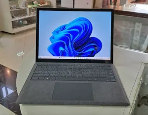 New Laptop Microsoft Surface 16GB Intel Core I7 SSD 256GB