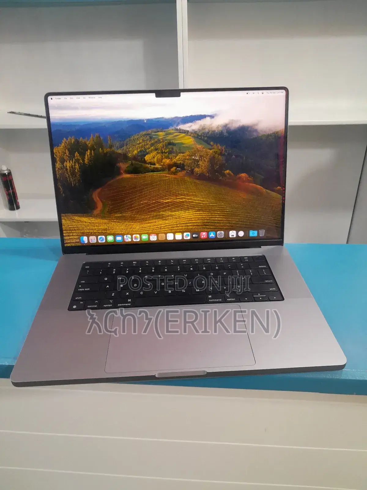 New Laptop Apple MacBook Pro M1 16GB Apple M1 Pro SSD 1T