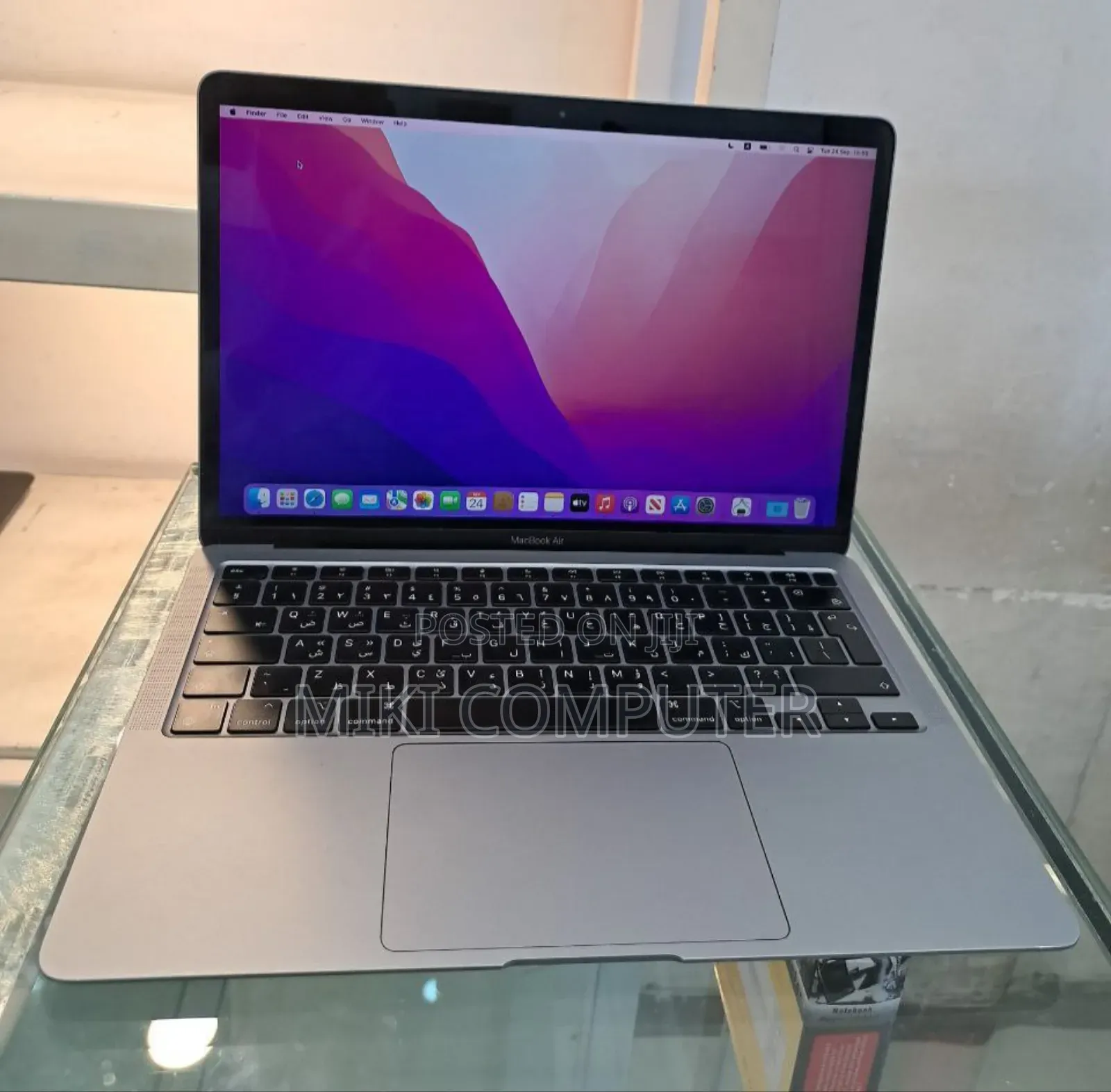 New Laptop Apple MacBook Air 2020 M1 8GB Intel SSD 256GB