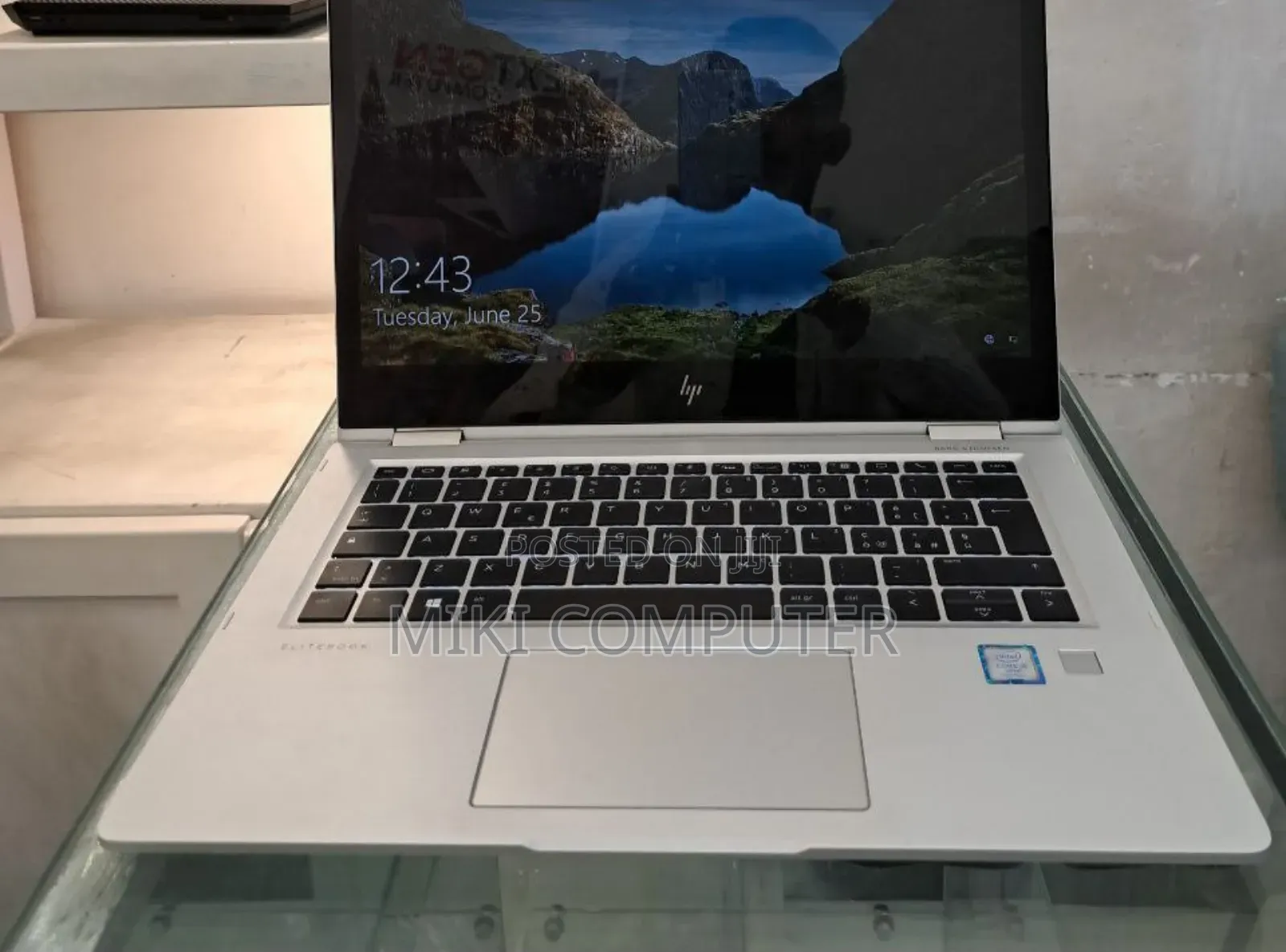 New Laptop Apple MacBook Air 2020 M1 8GB Intel SSD 256GB