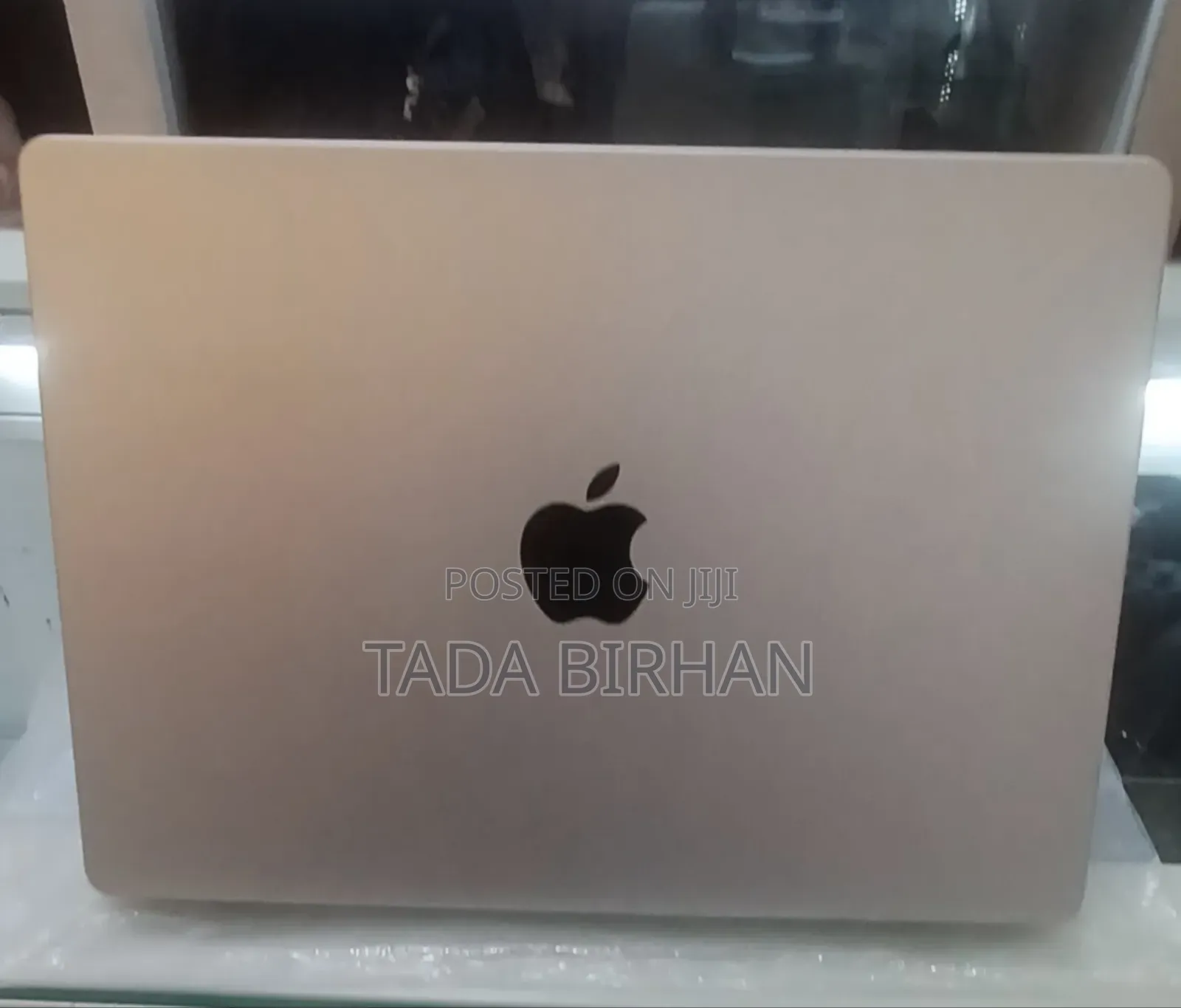 New Laptop Apple MacBook Pro M1 16GB Apple M1 Pro SSD 512GB