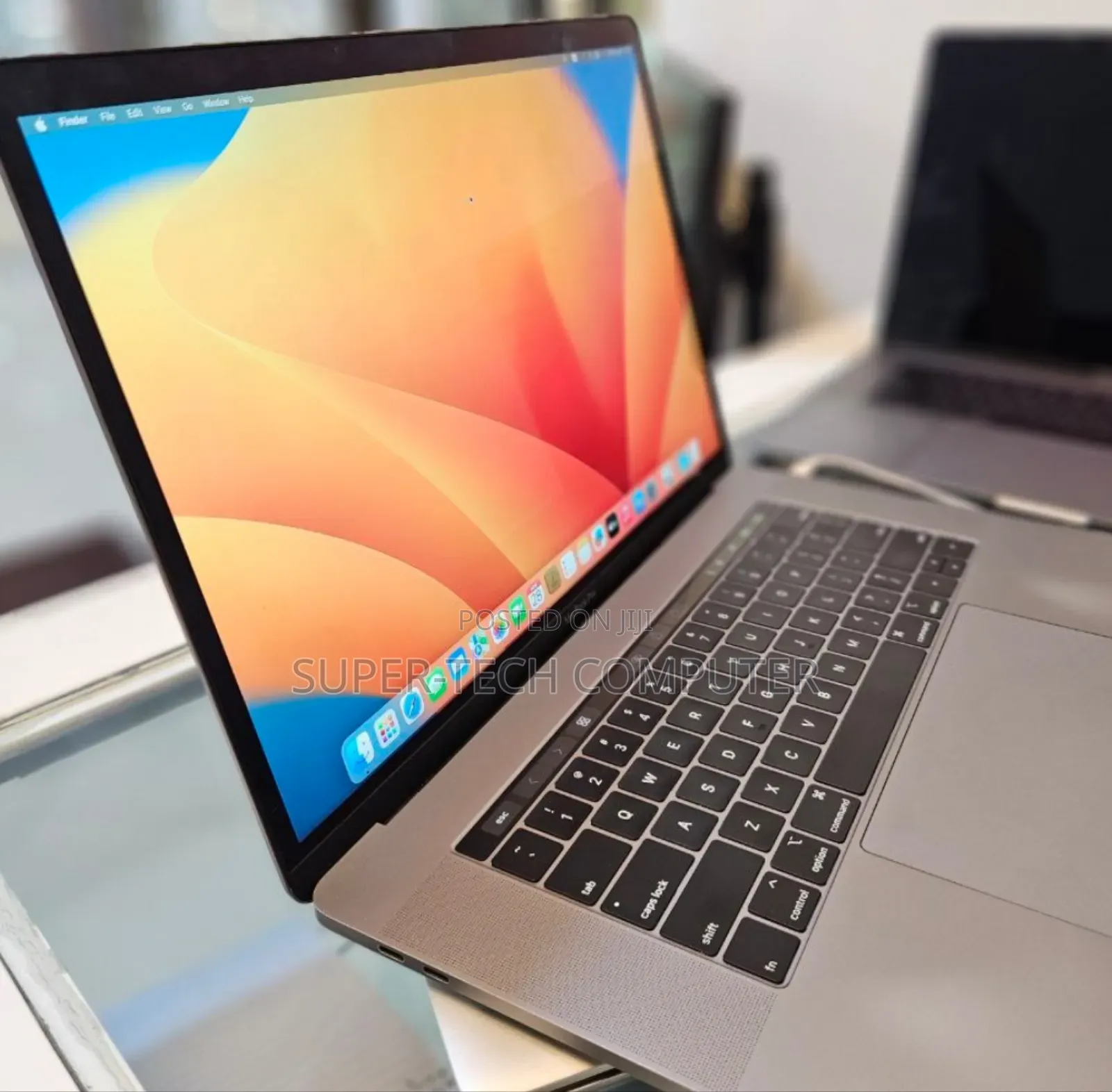 New Laptop Apple MacBook Pro 2019 16GB Intel Core I9 SSD 1T