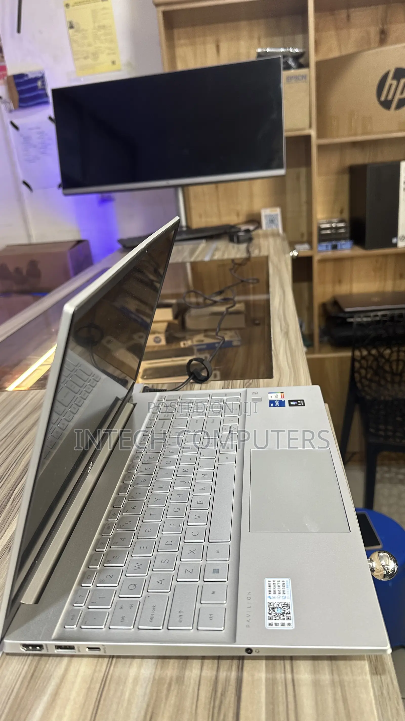 New Laptop HP Pavilion 15 16GB Intel Core I5 SSD 1T