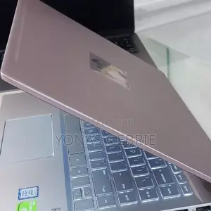 New Laptop HP Pavilion 14 8GB Intel Core I5 SSD 256GB