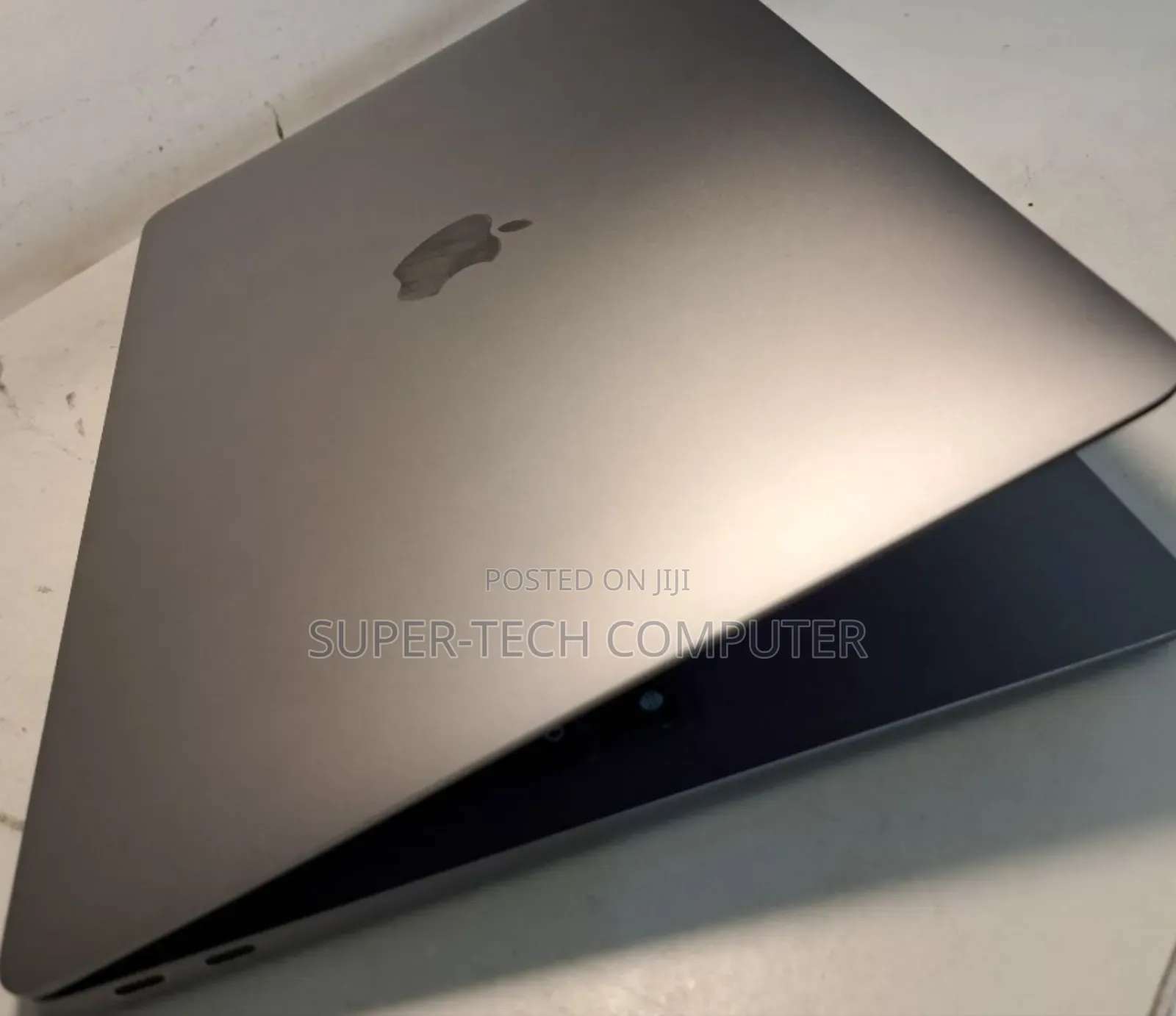 New Laptop Apple MacBook Air 2020 M1 8GB Apple M1 SSD 256GB