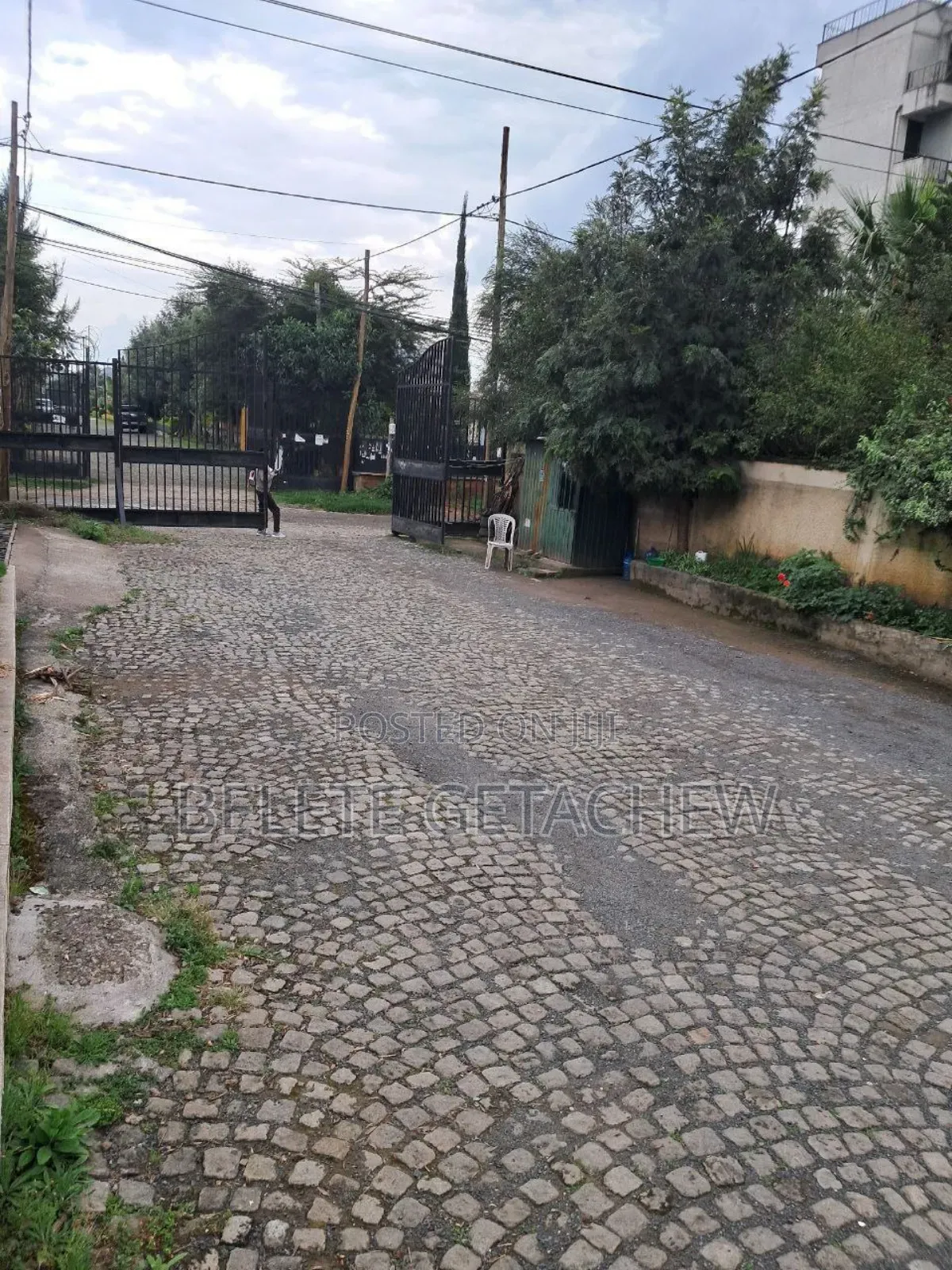 8bdrm House in Ayat Zone, G+1, Bole for sale