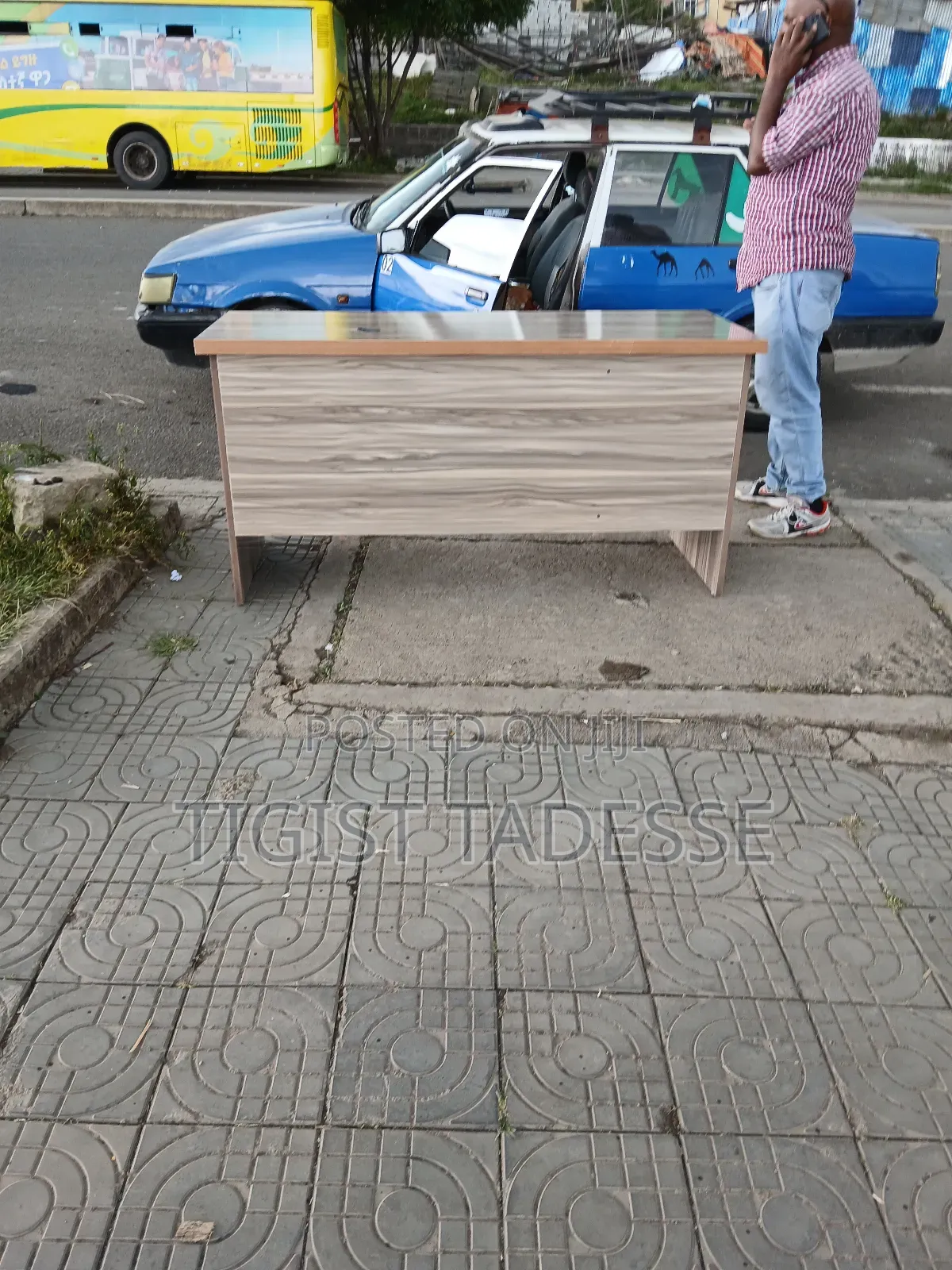 የቢሮ ጠረጴዛ 150cm