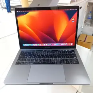 New Laptop Apple MacBook Pro 2017 16GB Intel Core I5 SSD 512GB