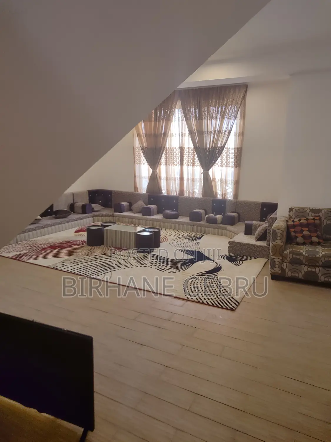 Luxury Penta House Fernised Guest House Rent
