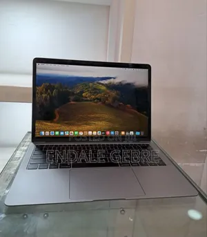 New Laptop Apple MacBook Pro 2019 8GB Intel Core I5 SSD 128GB