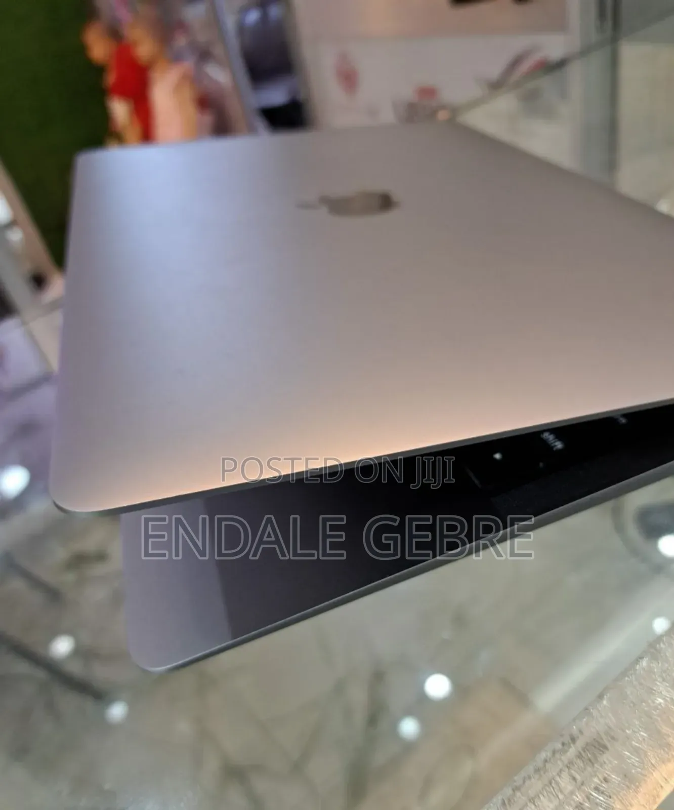 New Laptop Apple MacBook Pro 2019 8GB Intel Core I5 SSD 128GB