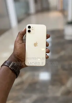 Apple iPhone 11 128 GB Silver