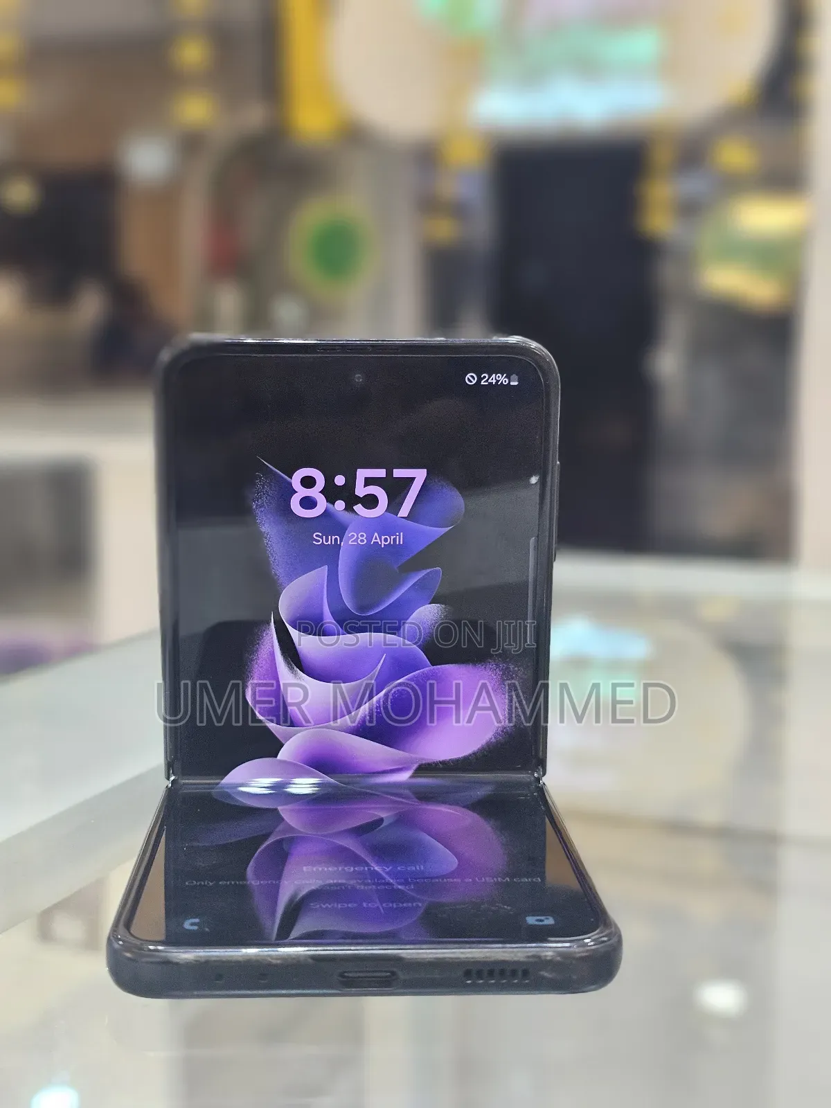 New Samsung Galaxy Z Flip4 256 GB Purple