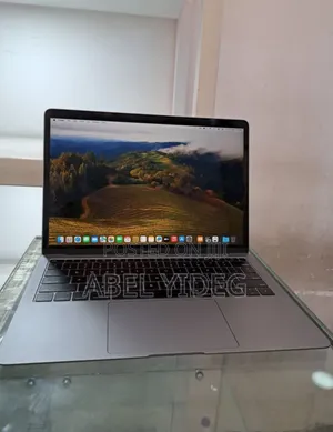 Photo - New Laptop Apple MacBook Air 2019 8GB Intel Core I5 SSD 128GB