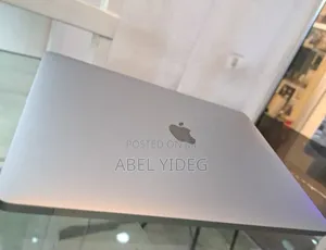 New Laptop Apple MacBook Air 2019 8GB Intel Core I5 SSD 128GB