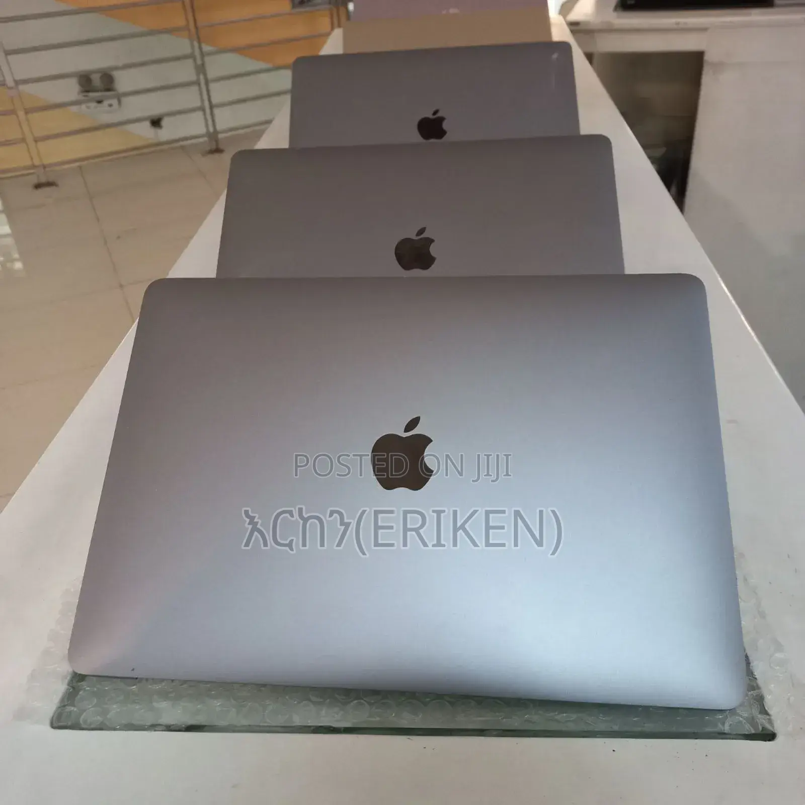 New Laptop Apple MacBook Air 2017 8GB Intel Core I5 SSD 256GB