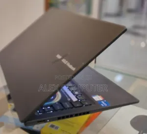New Laptop Asus VivoBook 15 X505BA 16GB Intel Core I5 SSD 512GB