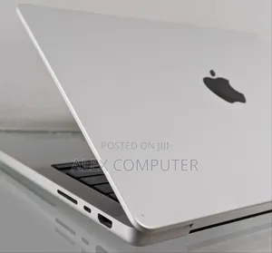 Photo - New Laptop Apple MacBook Pro 2021 M1 16GB Apple M1 SSD 512GB