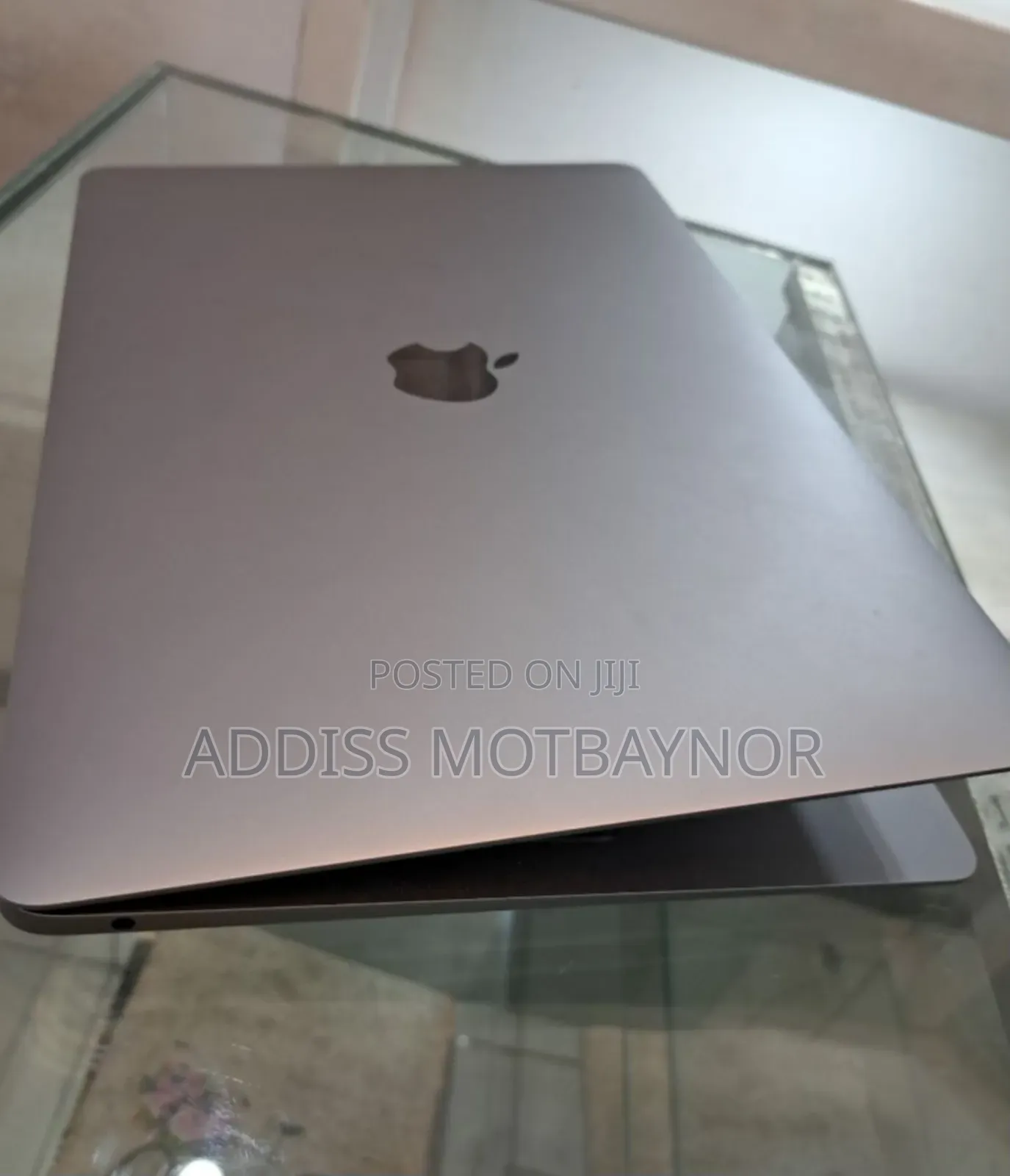 New Laptop Apple MacBook Pro 2019 8GB Intel Core I5 SSD 128GB